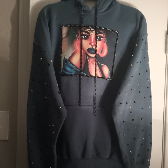 Custom sweater - Picture 4 of 8